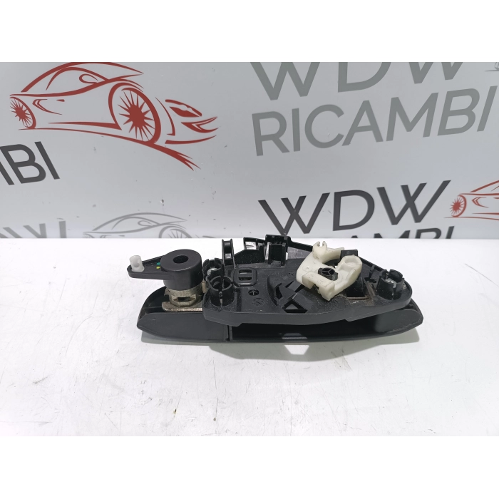 MANIGLIA ESTERNA APRI PORTA ANTERIORE SINISTRO FIAT PANDA (312\319) DAL 2012 IN POI