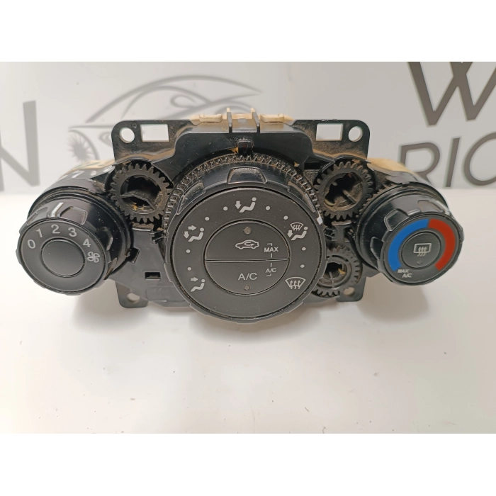 8A61-19980-CF GRUPPO COMANDI STUFA CLIMA A\C FORD FIESTA 6° 2013\2017 8A6119980