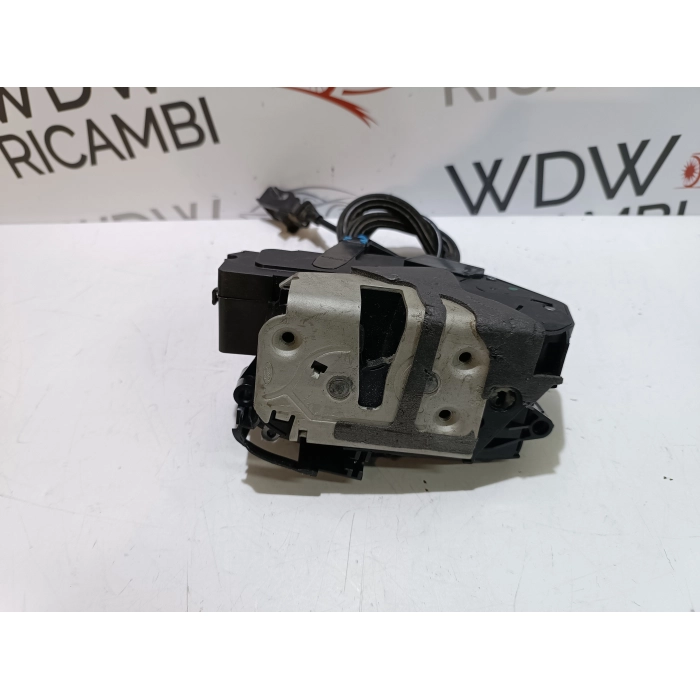 AM5A-U21812-BE SERRATURA PORTA ANTERIORE DESTRO FORD FIESTA 6° (2013\2017)