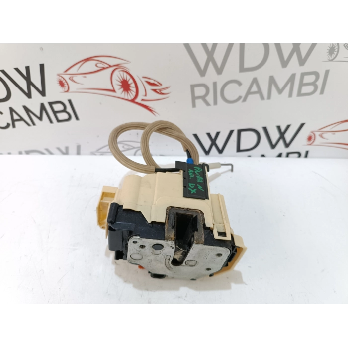 51963631 SERRATURA PORTA ANTERIORE DESTRO FIAT PANDA (312\319) DAL 2012 IN POI >