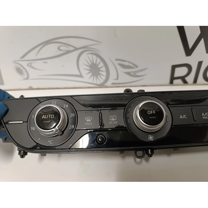 8W0820043L CENTRALINA GRUPPO COMANDI CLIMA A\C ARIA STUFA AUDI A4 B9 2015-2019