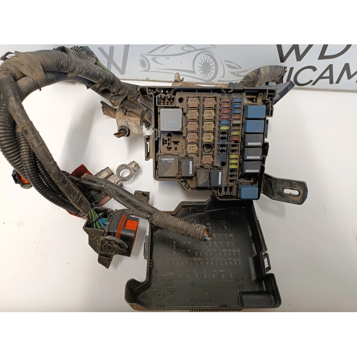 8V5114B144BA CENTRALINA SCATOLA PORTA FUSIBILI FORD FIESTA 1.4 / 1.6 TDCI (2008\2017)