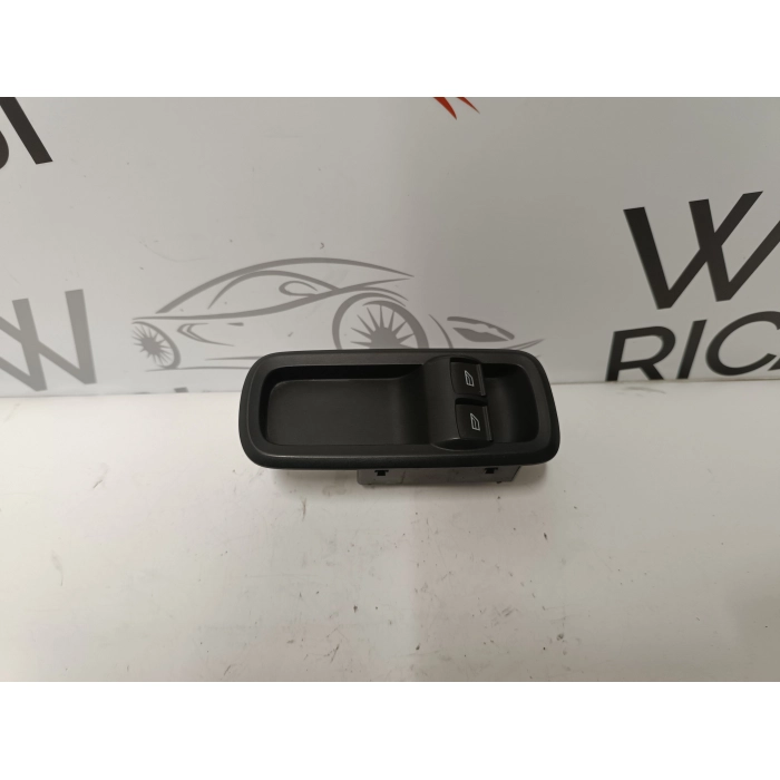 8A6T-14A132-EC PULSANTIERA PULSANTE ALZAVETRO ANTERIORE SINISTRA FORD FIESTA (2008\2013)