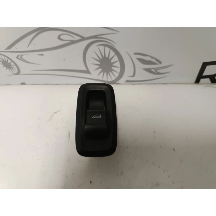 8A6T-14529-AB PULSANTIERA PULSANTE ALZAVETRO ANTERIORE DESTRO FORD FIESTA 3P (2008\2013)