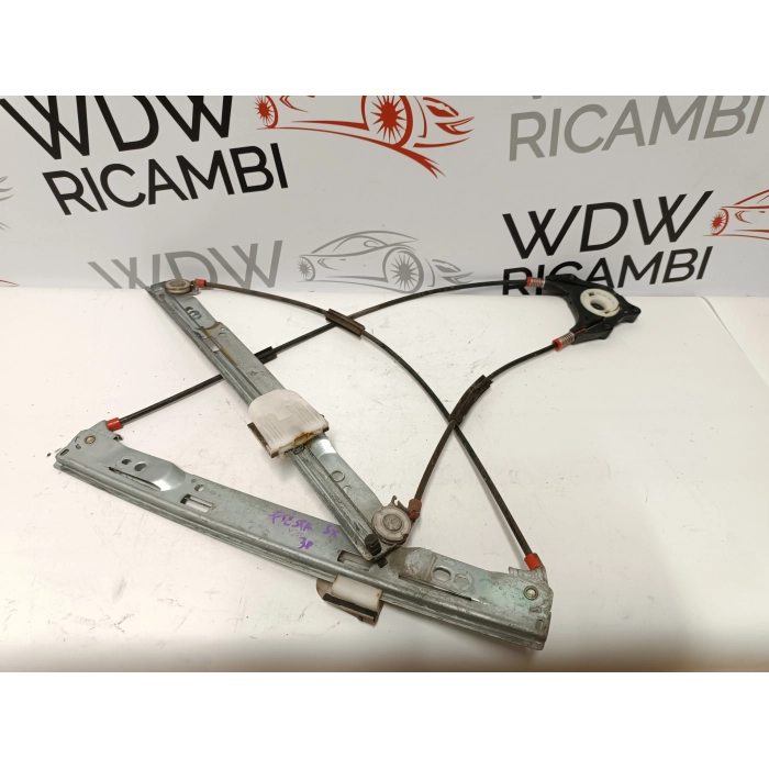 8A61-B23201 MECCANISMO ALZAVETRO ANTERIORE SINISTRO FORD FIESTA 6° 3 PORTE (2008\2013)