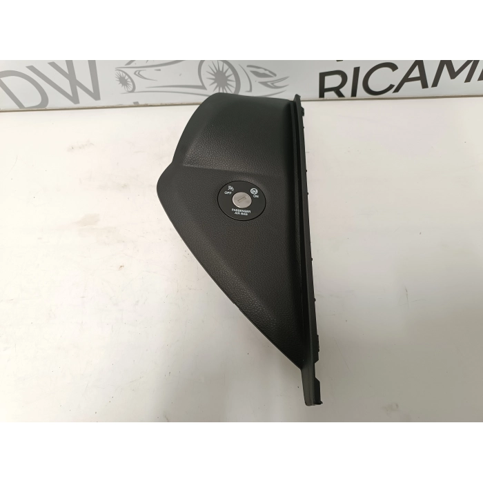 84791-H8100 RIVESTIMENTO LATERALE CRUSCOTTO DESTRO KIA RIO YB 4° SERIE (2017\2020)