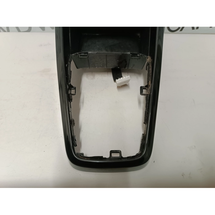 84635-H8000 CORNICE RIVESTIMENTO TUNNEL CENTRALE KIA RIO YB 4° SERIE 2017-2023