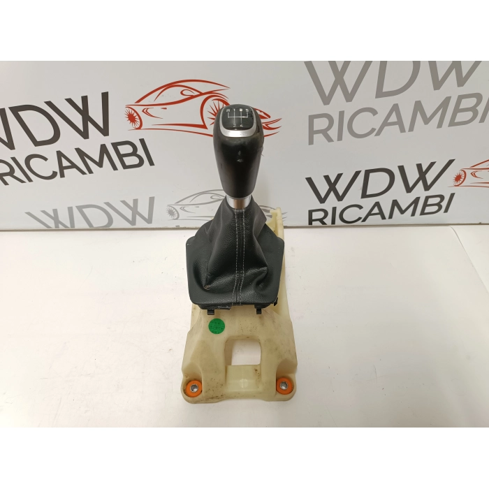 43700-F9100 LEVA POMELLO CUFFIA CAMBIO MANUALE 5 MARCE KIA RIO YB 1.0 - 1.2 2017-2023