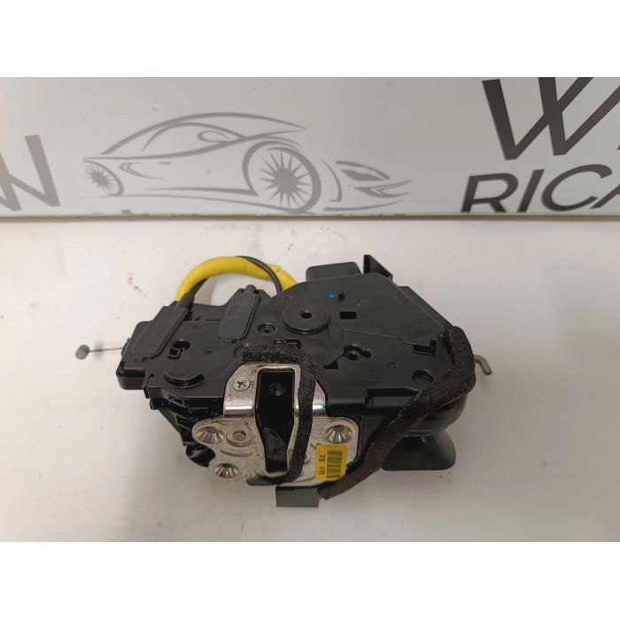 813B0-H8250 SERRATURA CHIUSURA 4PIN PORTA ANTERIORE DESTRA KIA RIO 2017-2023 YB 4°