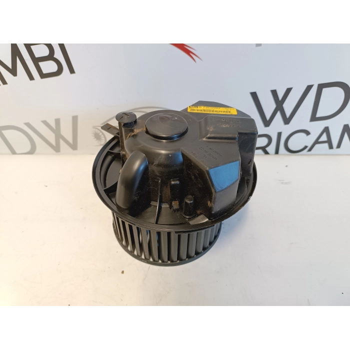 1K1820015F - 3C0907521B - F011500045 VENTOLA ABITACOLO INTERNA AUDI A3 8P 2003\2007