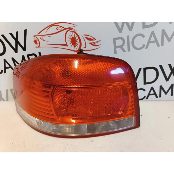 8P0945095 STOP FANALE FANALINO POSTERIORE SINISTRO AUDI A3 8P 2003\2007 3 PORTE 3P
