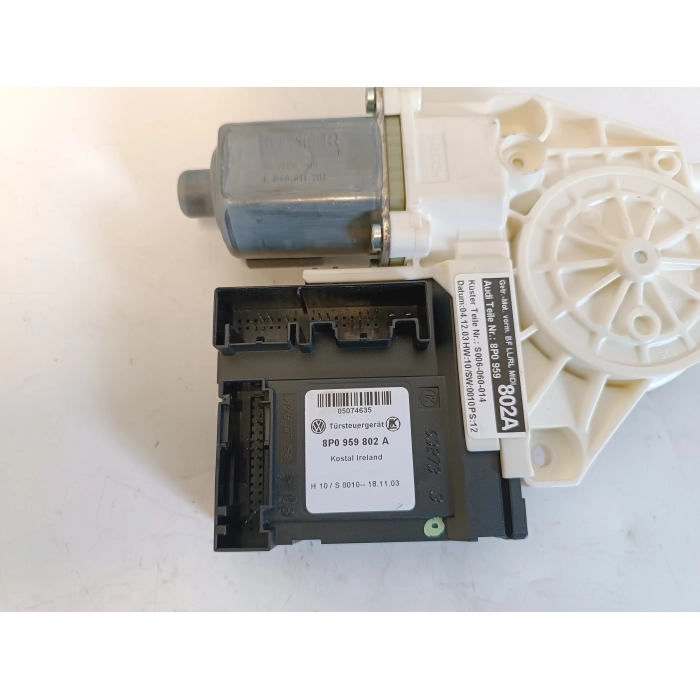 8P0959802A MOTORINO ALZAVETRO ALZACRISTALLO ANTERIORE DESTRO AUDI A3 8P 2003\2012