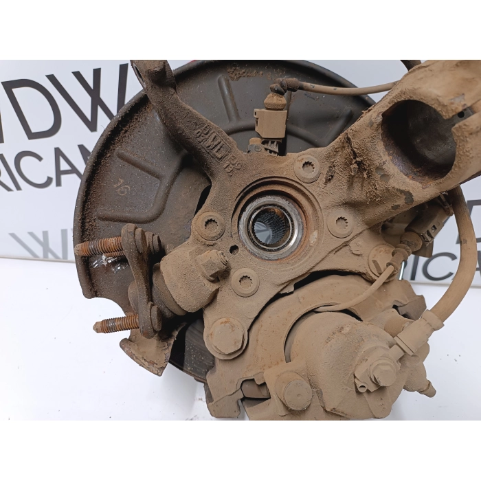 FUSELLO MOZZO MONTANTE ANTERIORE SINISTRO AUDI A3 8P 1.6 102CV BENZINA 2003\2007