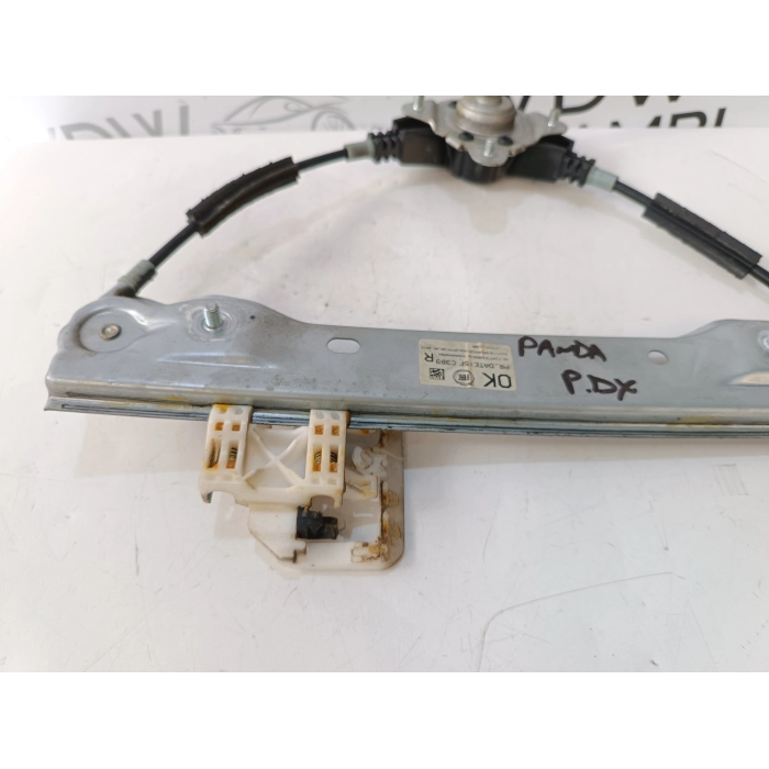 51983618 ALZAVETRO MANUALE POSTERIORE DESTRO FIAT PANDA (312\319) DAL 2012 IN POI