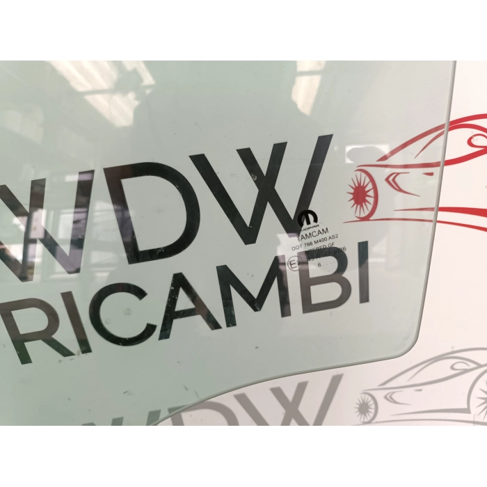 VETRO SCENDENTE PORTA ANTERIORE SINISTRO FIAT TIPO (356) SW 1.6 (DAL 2015 IN POI >)