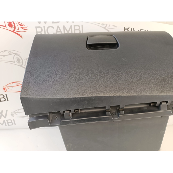 84512-1W010 CASSETTO PORTAOGGETTI LATO DESTRO KIA RIO (UB) 1.1 CRDI (2011\2017)