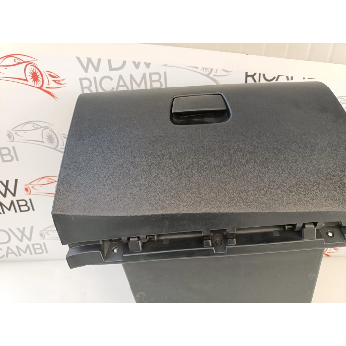 84512-1W010 CASSETTO PORTAOGGETTI LATO DESTRO KIA RIO (UB) 1.1 CRDI (2011\2017)