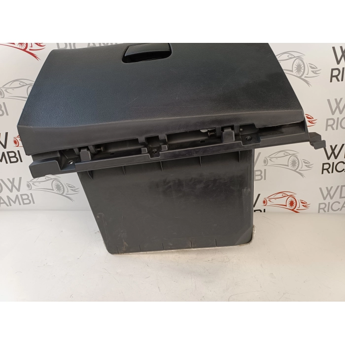 84512-1W010 CASSETTO PORTAOGGETTI LATO DESTRO KIA RIO (UB) 1.1 CRDI (2011\2017)