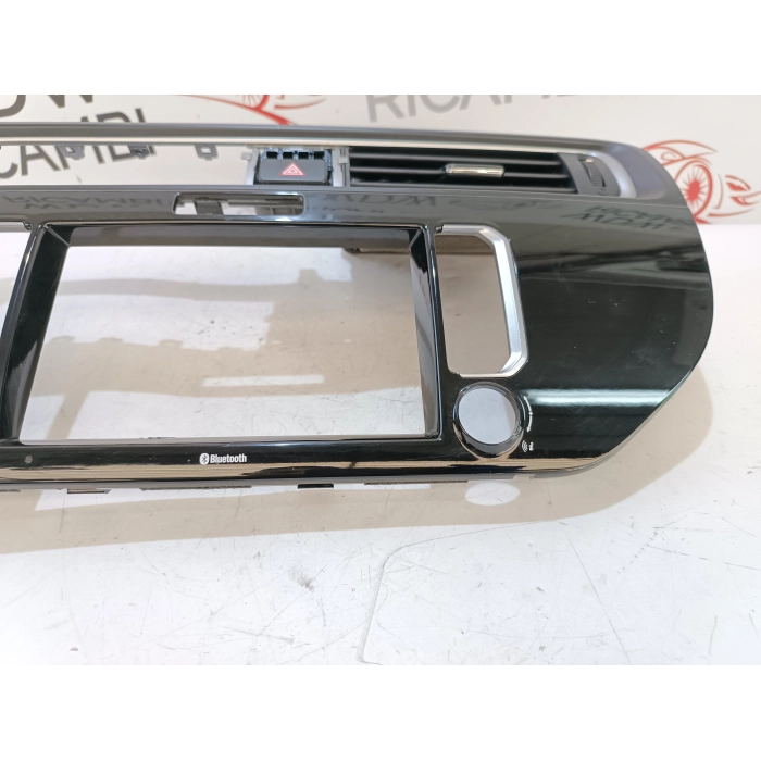 84740-1WFB0 MASCHERINA RIVESTIMENTO RADIO CRUSCOTTO KIA RIO (UB) (2011\2017)