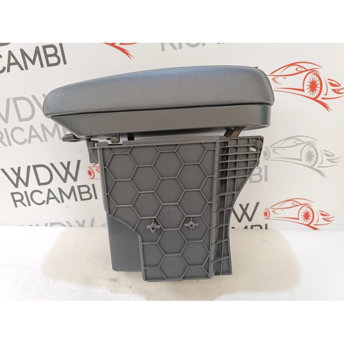 84670-1W000 BRACCIOLO INTERNO IN PELLE KIA RIO (UB) 1.1 CRDI (2011\2017)