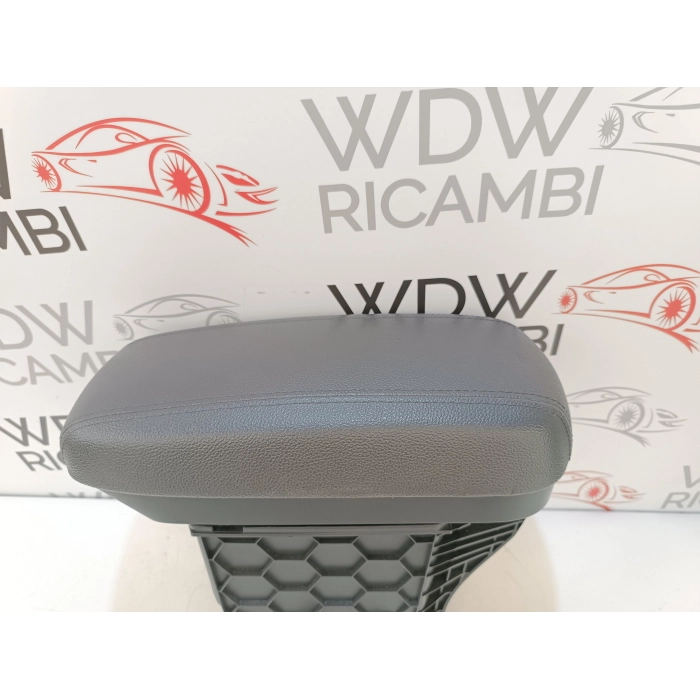 84670-1W000 BRACCIOLO INTERNO IN PELLE KIA RIO (UB) 1.1 CRDI (2011\2017)