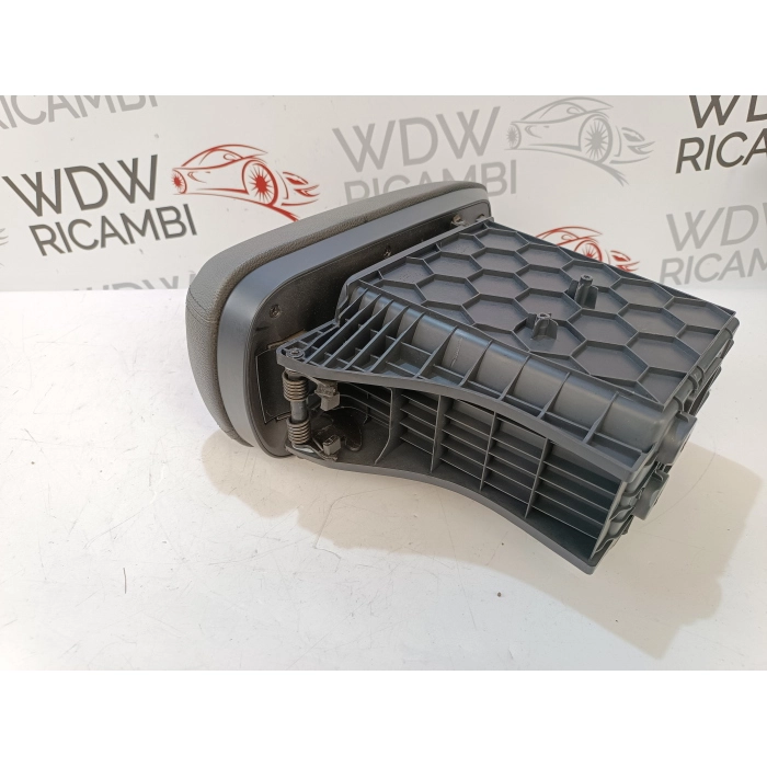 84670-1W000 BRACCIOLO INTERNO IN PELLE KIA RIO (UB) 1.1 CRDI (2011\2017)