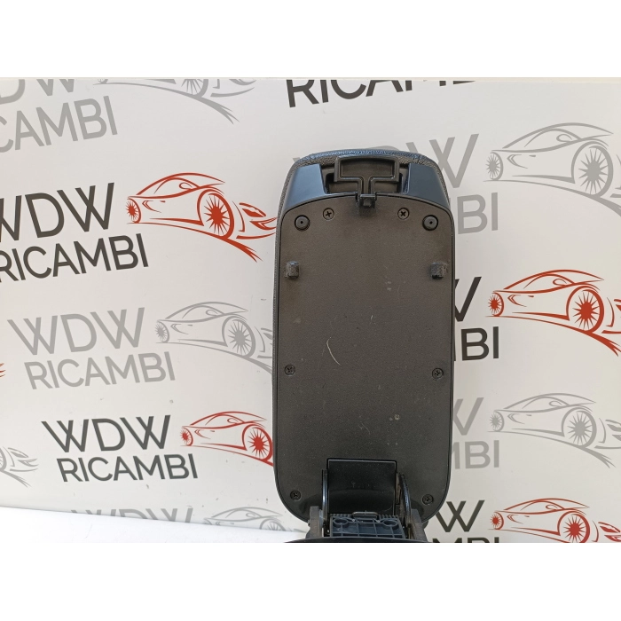 84670-1W000 BRACCIOLO INTERNO IN PELLE KIA RIO (UB) 1.1 CRDI (2011\2017)