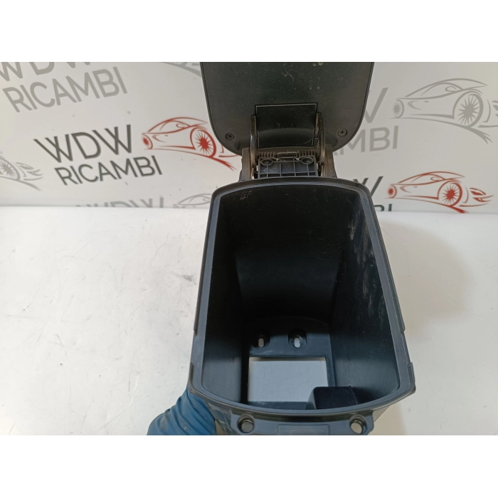 84670-1W000 BRACCIOLO INTERNO IN PELLE KIA RIO (UB) 1.1 CRDI (2011\2017)