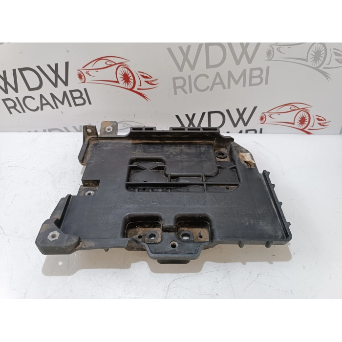 37150-1W500 BASE SUPPORTO BATTERIA KIA RIO (UB) 1.1 CRDI (2011\2017)