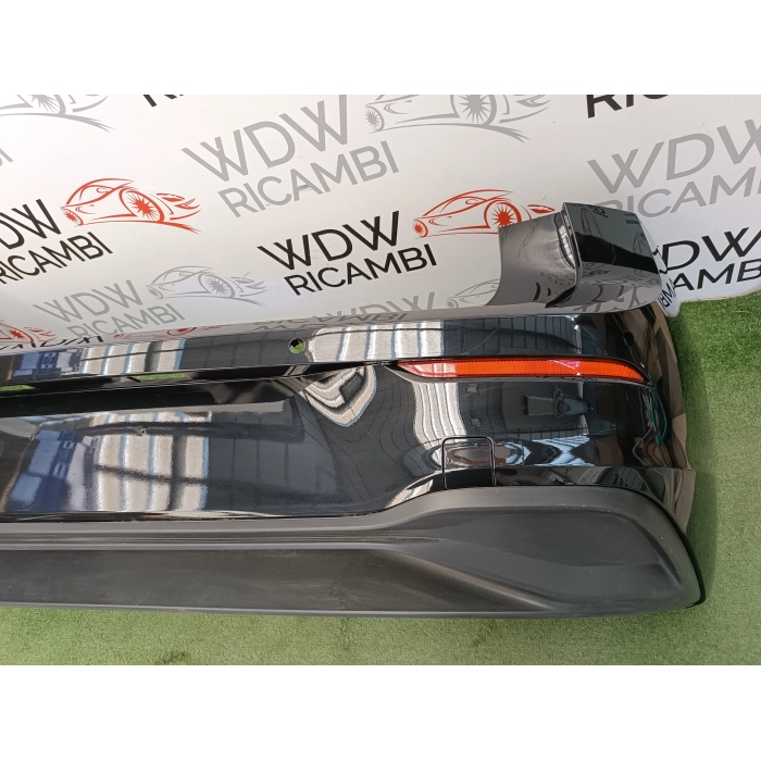 5H6807421F PARAURTI POSTERIORE POST NERO VW GOLF 8 8.5 ANNO 2025 CON FORI PER SENSORI