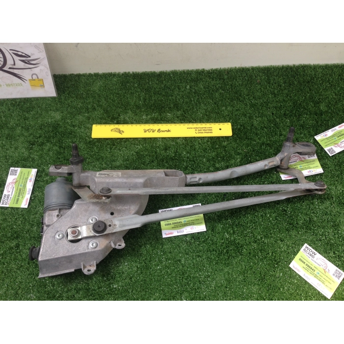 8A6117B571AB MOTORINO TERGICRISTALLO ANTERIORE FORD FIESTA 2013 > 2017