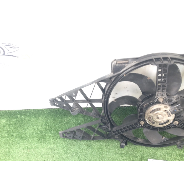 55703904 ELETTROVENTOLA VENTOLA MOTORE RADIATORE FIAT GRANDE PUNTO (199)