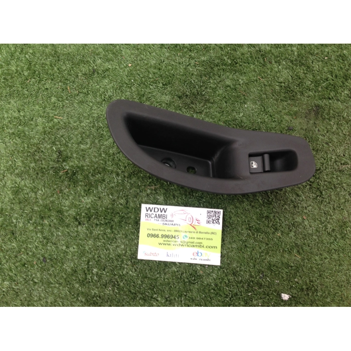 INTERRUTORE PULSANTE PULSANTIERA ALZAVETRO POSTERIORE SINISTRO SX 500X - 2017 -