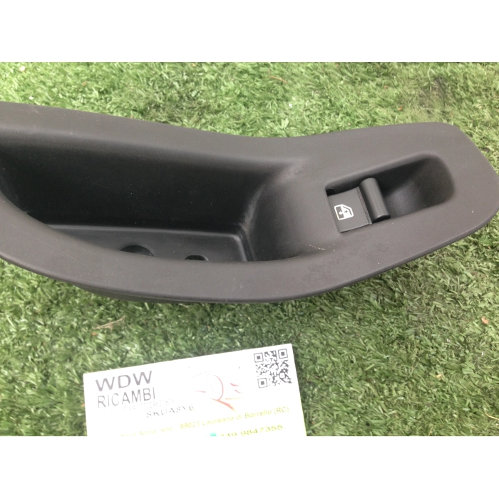 INTERRUTORE PULSANTE PULSANTIERA ALZAVETRO POSTERIORE SINISTRO SX 500X - 2017 -