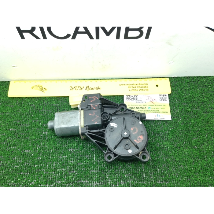 MOTORINO ALZACRISTALLO PORTA ANTERIORE ANT DESTRA DX FORD FIESTA VI 6 SERIE