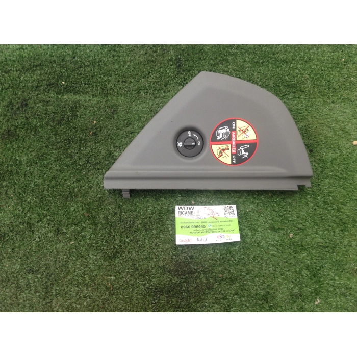 8200169589B MASCHERINA RIVESTIMENTO PULSANTE AIRBAG RENAULT GRAND SCENIC II SERIE