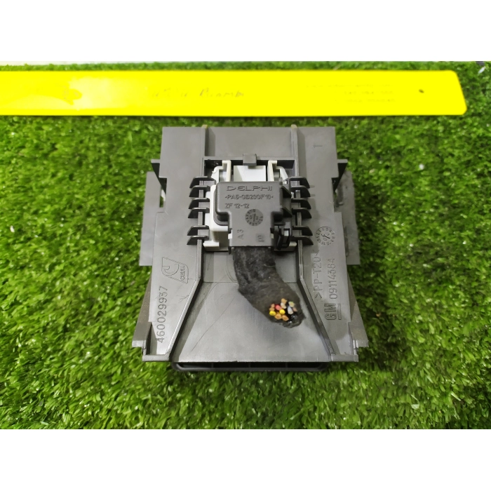 GRUPPO COMANDI LUCI REGOLAZIONE FARI CRUSCOTTO OPEL CORSA C (DG11) 3° 2004
