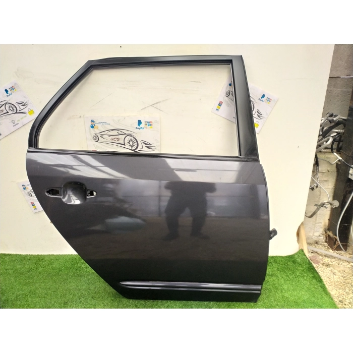 PORTA PORTIERA SPORTELLO POSTERIORE DESTRO DX KIA CARENS 2 II SERIE 2.0 CRDI