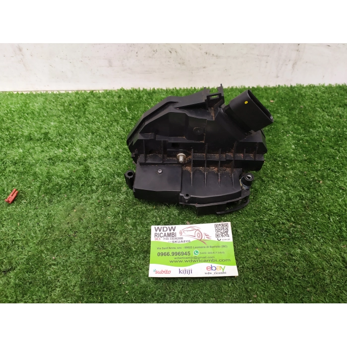 AM5A-U21812-BE SERRATURA ELETTRICA ANTERIORE DESTRO DX FORD FIESTA (08-17)