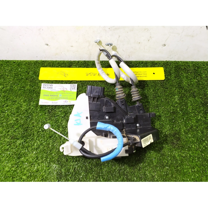 SERRATURA CHIUSURA PORTA PORTIERA ANTERIORE ANT DESTRA DX KIA SOUL 2008>