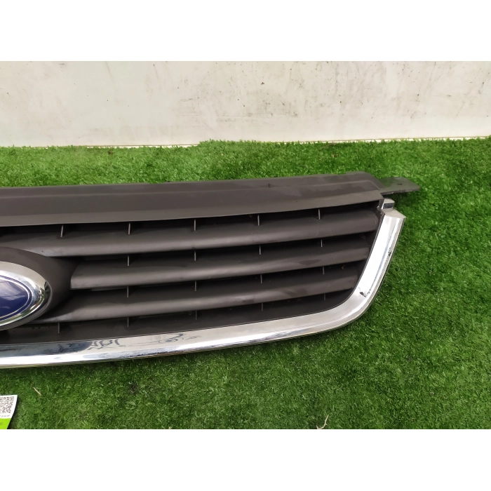 8V41-R7081-A MASCHERINA GRIGLIA CENTRALE ANTERIORE ANT FORD KUGA 1 I SERIE