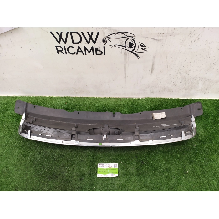 8V41-R7081-A MASCHERINA GRIGLIA CENTRALE ANTERIORE ANT FORD KUGA 1 I SERIE