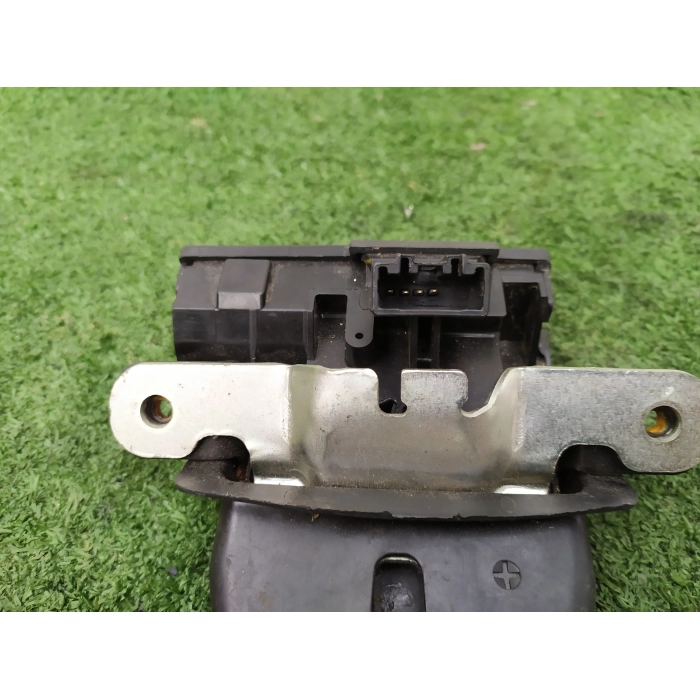 8A61-A442A66-BE SERRATURA ELETTRICA PORTELLONE POSTERIORE POST FORD FIESTA