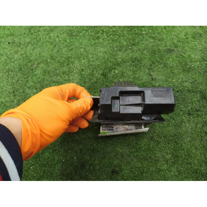 8A61-A442A66-BE SERRATURA ELETTRICA PORTELLONE POSTERIORE POST FORD FIESTA
