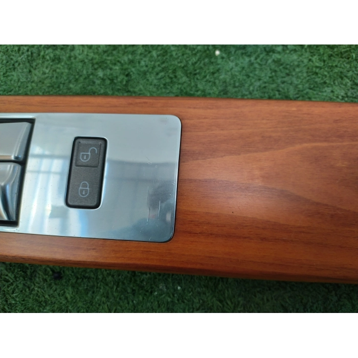 AH2214017AA MANIGLIA INTERNA CHIUSURA APERTURA ELETTRICA RANGE ROVER SPORT