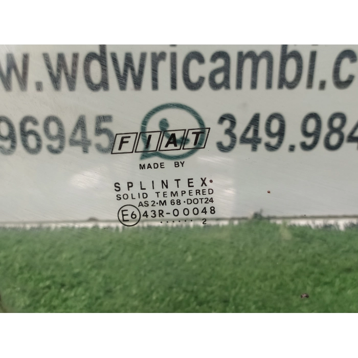VETRO CRISTALLO PORTA POSTERIORE POST LATO DESTRO DX FIAT PUNTO 188