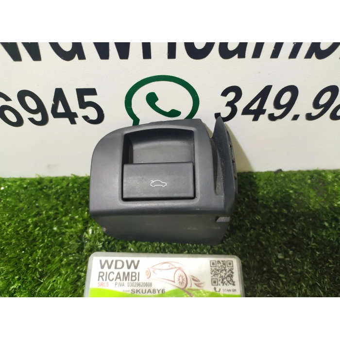 PULSANTE INTERRUTTORE PORTELLONE COFANO POSTERIORE POST AUDI A6 (C6)
