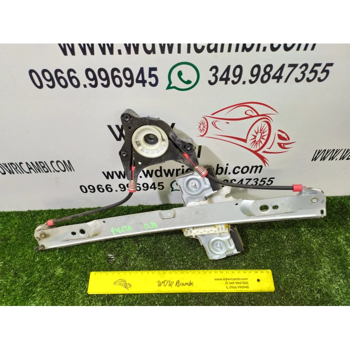 ALZAVETRO ALZACRISTALLO ANTERIORE ANT DESTRO DX FORD FIESTA 6° (2008\2017)