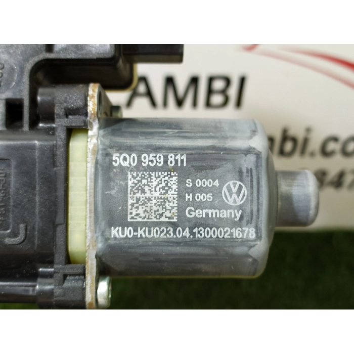 MOTORINO ALZAVETRO ALZACRISTALLI POSTERIORE POST SINISTRO SX AUDI A3 8V 2012>