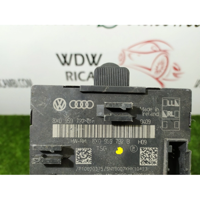 CENTRALINA PORTA PORTIERA SPORTELLO ANTERIORE ANT DESTRO DX AUDI A1 3P